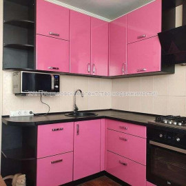 Продам квартиру, Роганская ул. , 1  ком., 44 м², капитальный ремонт