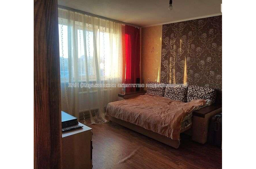 Продам квартиру, Роганская ул. , 1  ком., 44 м², капитальный ремонт 