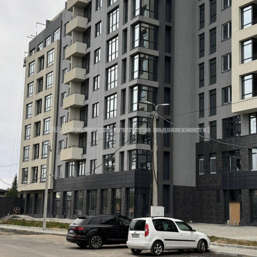 Продам квартиру, Авиационная ул. , 3  ком., 111 м², без внутренних работ 
