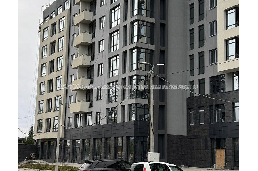 Продам квартиру, Авиационная ул. , 3  ком., 111 м², без внутренних работ 