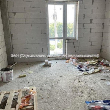 Продам квартиру, Авиационная ул. , 3  ком., 111 м², без внутренних работ 