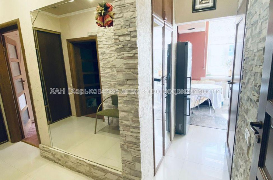Продам квартиру, Аэрокосмический пр. , 2  ком., 60 м², евроремонт 