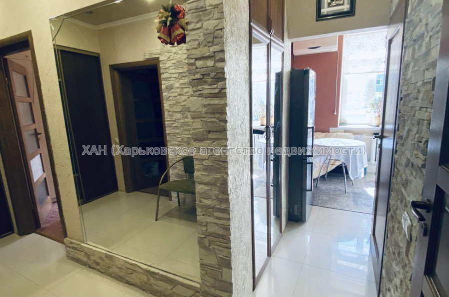 Продам квартиру, Аэрокосмический пр. , 2  ком., 60 м², евроремонт 