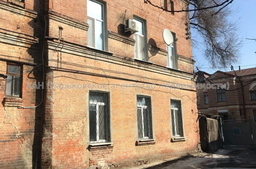 Продам квартиру, Фейербаха ул. , 2 кім., 34 м², косметический ремонт 