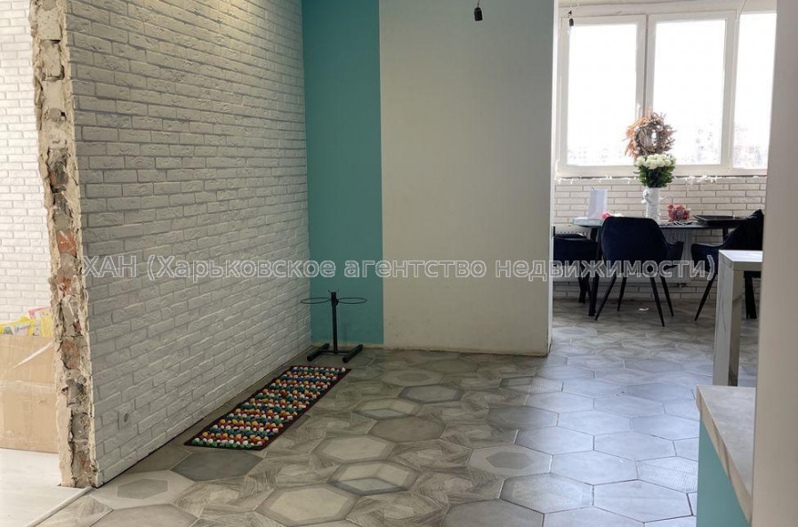 Продам квартиру, Георгия Тарасенко ул. , 2  ком., 75 м², капитальный ремонт 