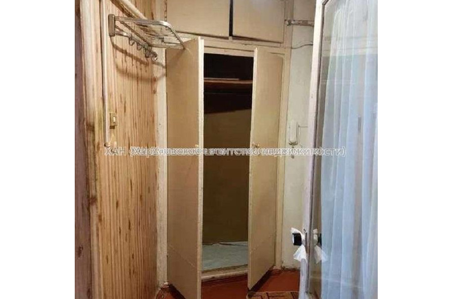Продам квартиру, Тракторостроителей просп. , 1 кім., 33 м², косметический ремонт 
