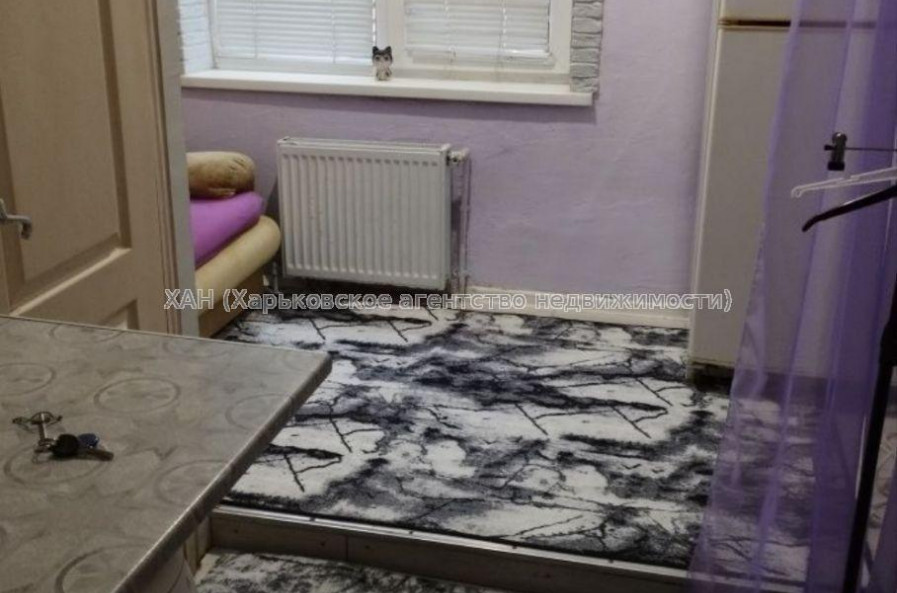 Продам квартиру, Косарева ул. , 1 кім., 10 м², капитальный ремонт 