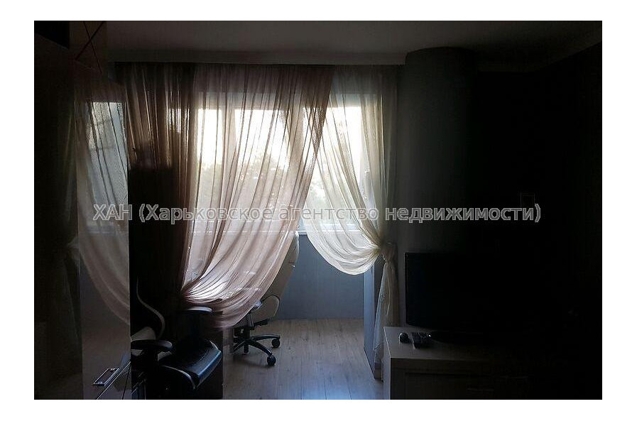 Продам квартиру, Гагарина просп. , 3  ком., 115 м², капитальный ремонт 