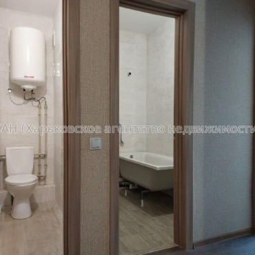 Продам квартиру, Куряжская ул. , 2  ком., 55.80 м², капитальный ремонт 