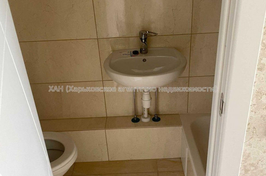 Продам квартиру, Веселая ул. , 1 кім., 19 м², капитальный ремонт 