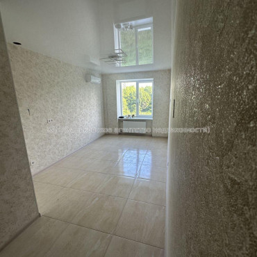 Продам квартиру, Веселая ул. , 1  ком., 19 м², капитальный ремонт 