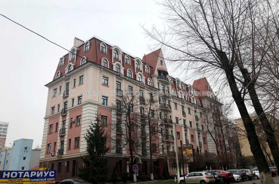 Продам квартиру, Евгения Енина ул. , 3  ком., 103 м², капитальный ремонт 