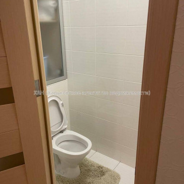 Продам квартиру, Евгения Енина ул. , 3  ком., 103 м², капитальный ремонт 