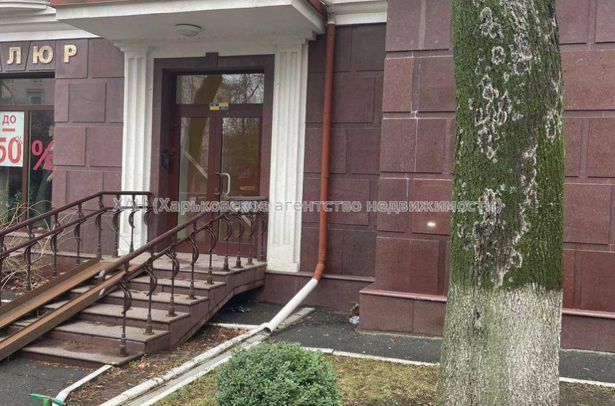 Продам квартиру, Евгения Енина ул. , 3 кім., 103 м², капитальный ремонт 