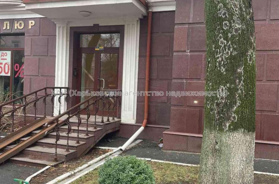 Продам квартиру, Евгения Енина ул. , 3 кім., 103 м², капитальный ремонт 