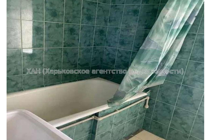 Продам квартиру, Новгородская ул. , 1  ком., 43 м², косметический ремонт 