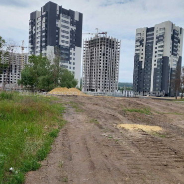 Продам квартиру, Непокоренных ул. , 2 кім., 61.30 м², без внутренних работ 