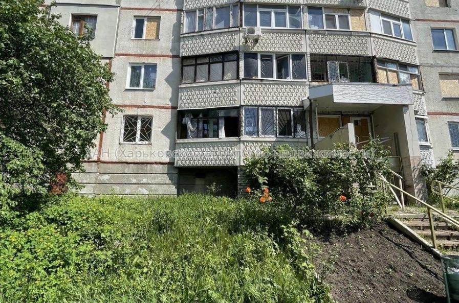 Продам квартиру, Леся Сердюка ул. , 1 кім., 32 м², косметический ремонт 
