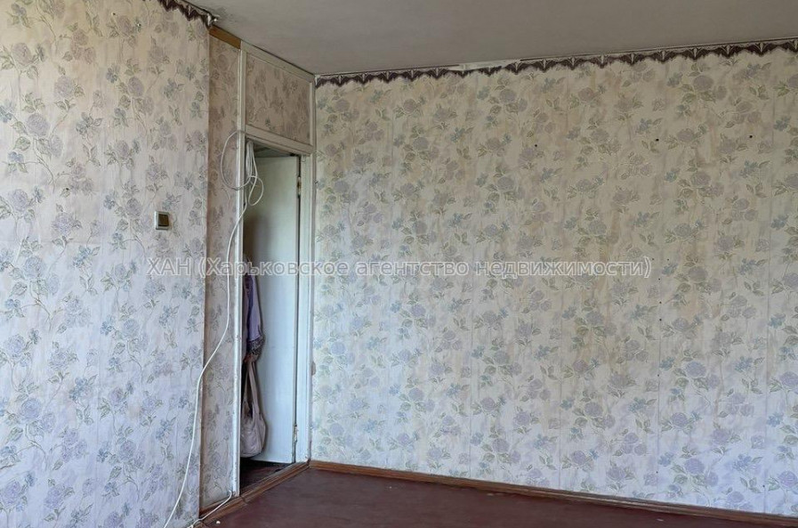Продам квартиру, Леся Сердюка ул. , 1 кім., 32 м², косметический ремонт 