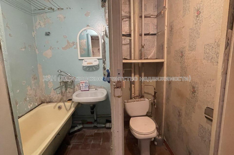 Продам квартиру, Леся Сердюка ул. , 1 кім., 32 м², косметический ремонт 