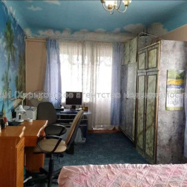 Продам квартиру, Александровский просп. , 1  ком., 32 м², косметический ремонт
