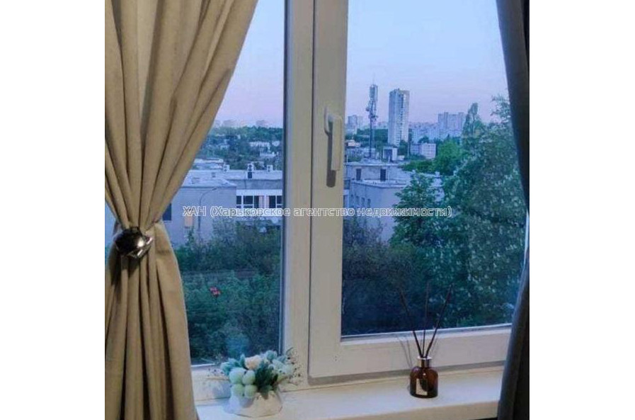 Продам квартиру, Валентиновская ул. , 2  ком., 47 м², капитальный ремонт 