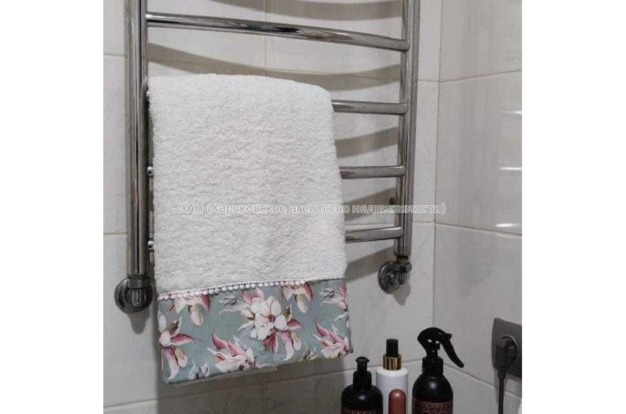 Продам квартиру, Валентиновская ул. , 2  ком., 47 м², капитальный ремонт 