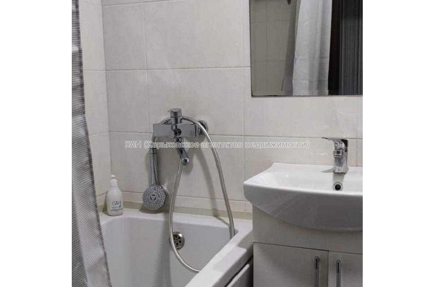 Продам квартиру, Валентиновская ул. , 2  ком., 47 м², капитальный ремонт 