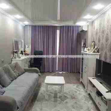 Продам квартиру, Валентиновская ул. , 2  ком., 47 м², капитальный ремонт 