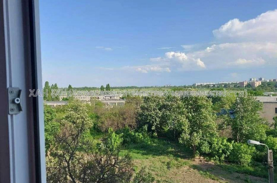 Продам квартиру, Валентиновская ул. , 2  ком., 47 м², капитальный ремонт 