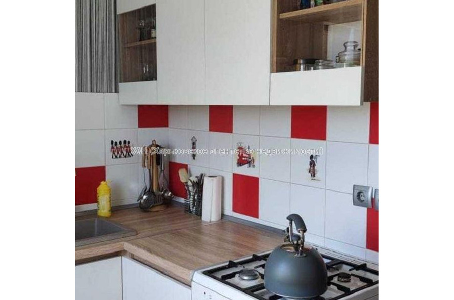 Продам квартиру, Валентиновская ул. , 2  ком., 47 м², капитальный ремонт 