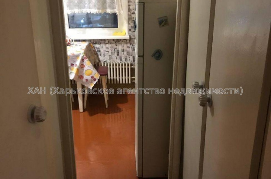 Продам квартиру, Салтовское шоссе , 2 кім., 45 м², косметический ремонт 