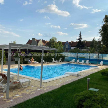 Продам квартиру, Клеменова Дача ул. , 2 кім., 122 м², авторский дизайн 