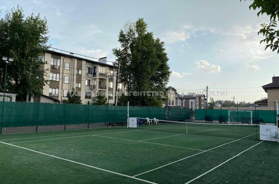 Продам квартиру, Клеменова Дача ул. , 2  ком., 122 м², авторский дизайн 