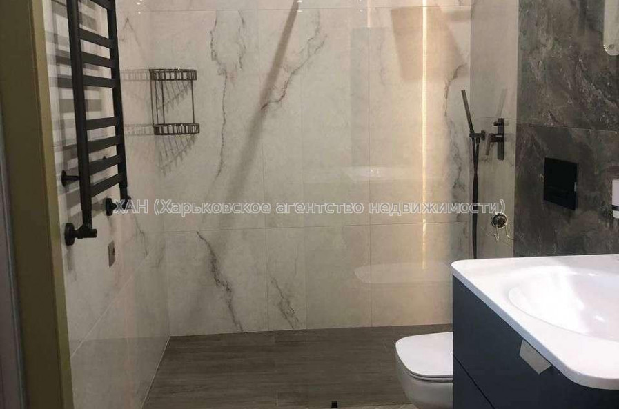 Продам квартиру, Клеменова Дача ул. , 2  ком., 122 м², авторский дизайн 
