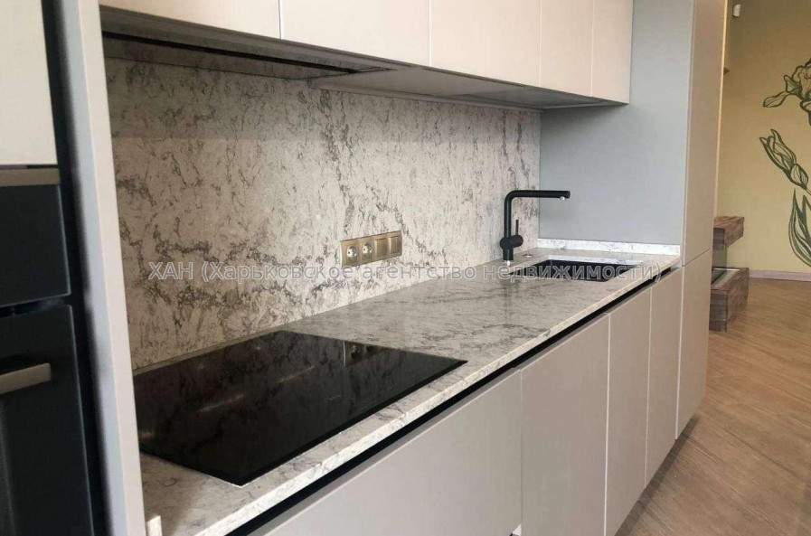 Продам квартиру, Клеменова Дача ул. , 2  ком., 122 м², авторский дизайн 