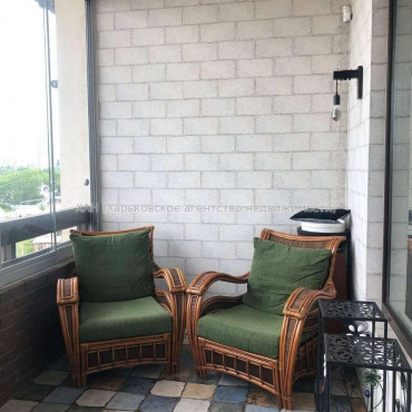 Продам квартиру, Клеменова Дача ул. , 2 кім., 122 м², авторский дизайн 