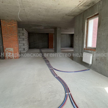 Продам квартиру, Науки просп. , 4  ком., 162 м², без внутренних работ 