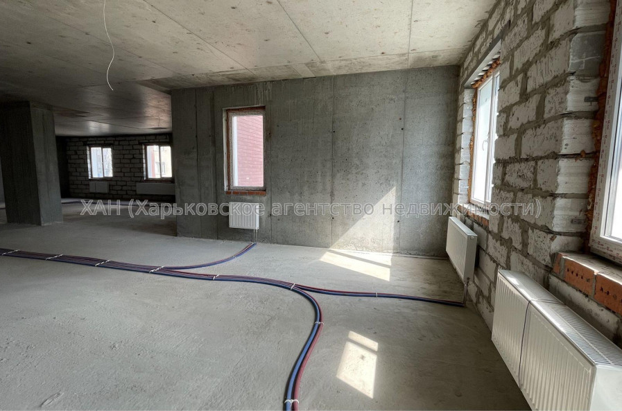 Продам квартиру, Науки просп. , 4  ком., 162 м², без внутренних работ 