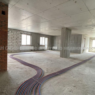 Продам квартиру, Науки просп. , 4  ком., 162 м², без внутренних работ 