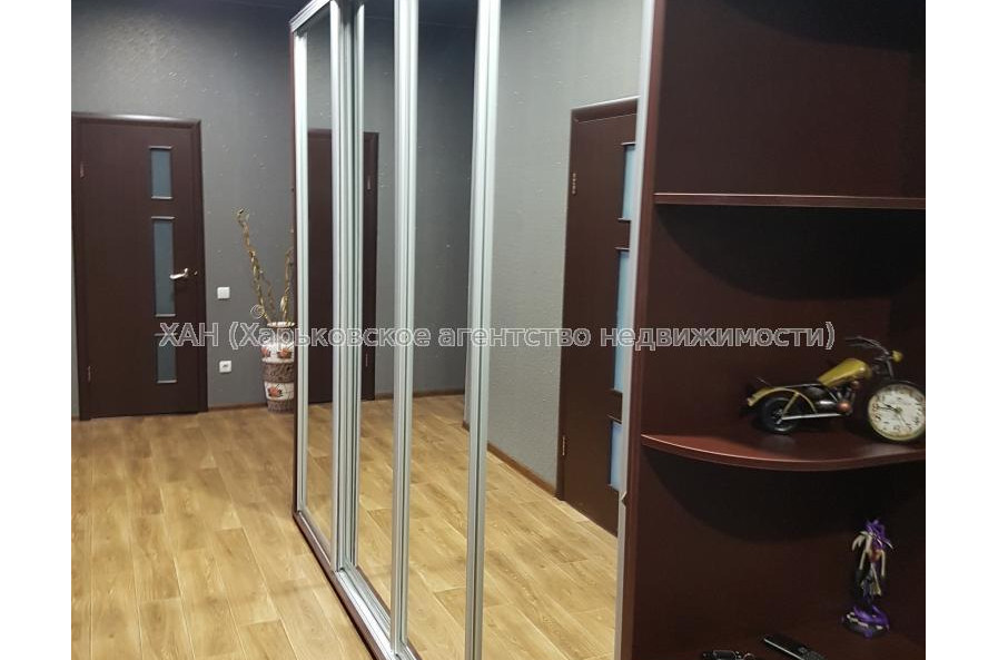 Продам квартиру, Победы просп. , 3  ком., 112.50 м², капитальный ремонт 