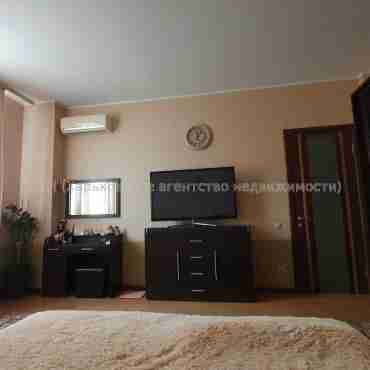 Продам квартиру, Петра Болбочана ул. , 4 кім., 153 м², евроремонт 
