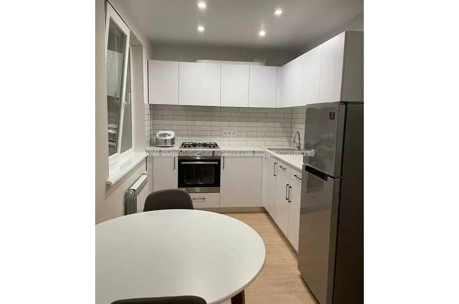 Продам квартиру, 23 Августа ул. , 2 кім., 45 м², авторский дизайн 