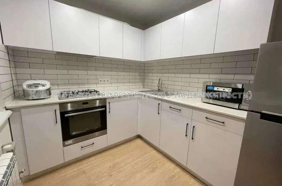 Продам квартиру, 23 Августа ул. , 2 кім., 45 м², авторский дизайн 