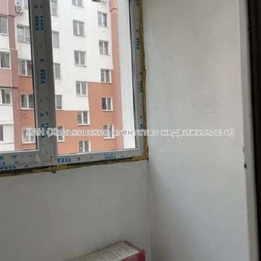 Продам квартиру, Шевченковский пер. , 1 кім., 35 м², частичный ремонт 