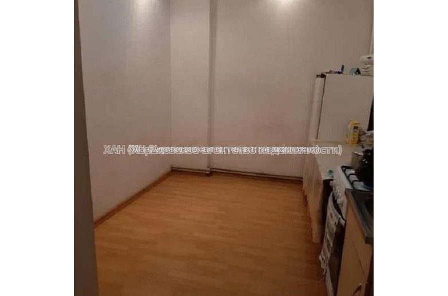 Продам квартиру, Малиновского ул. , 2 кім., 48 м², капитальный ремонт 