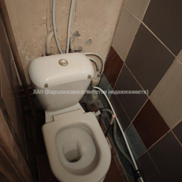 Продам квартиру, Киргизская ул. , 2  ком., 36 м², советский ремонт 