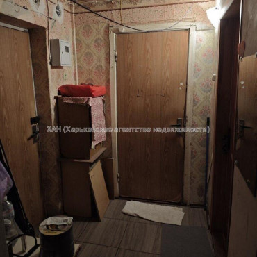 Продам квартиру, Киргизская ул. , 2  ком., 36 м², советский ремонт 