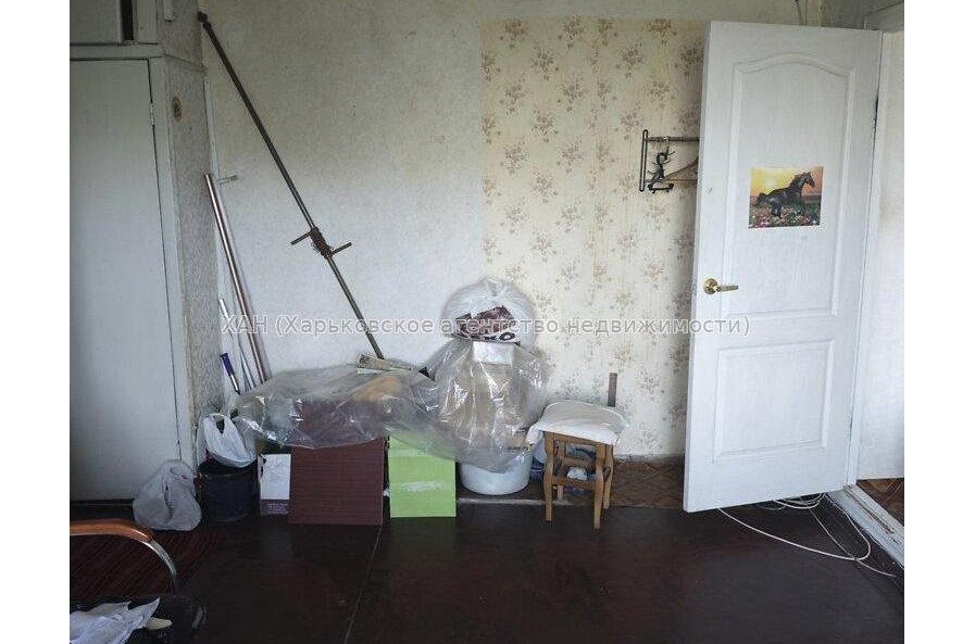 Продам квартиру, Киргизская ул. , 2  ком., 36 м², советский ремонт 