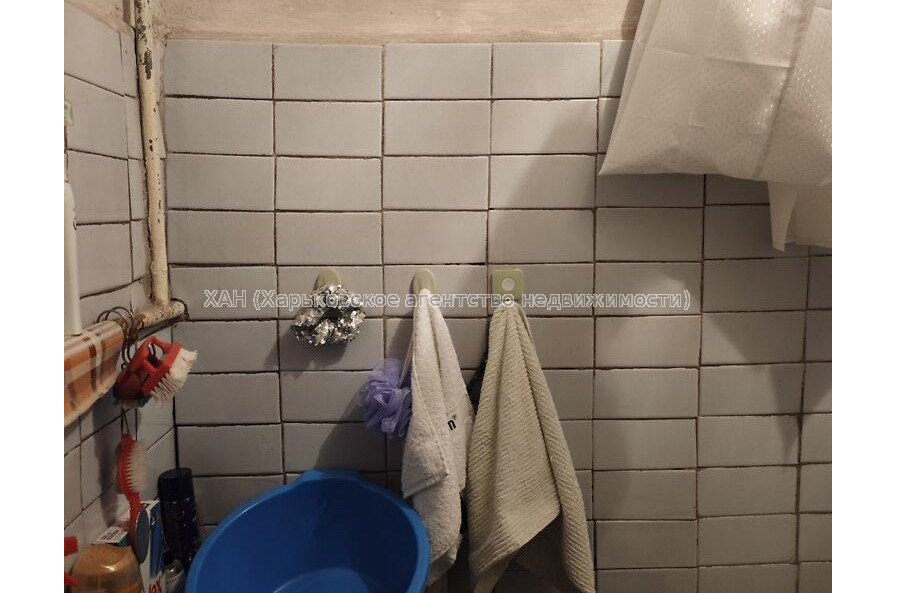 Продам квартиру, Киргизская ул. , 2  ком., 36 м², советский ремонт 